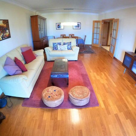 Lisbon 2 Bedroom Apartment With Balcony In ألجيس المظهر الخارجي الصورة