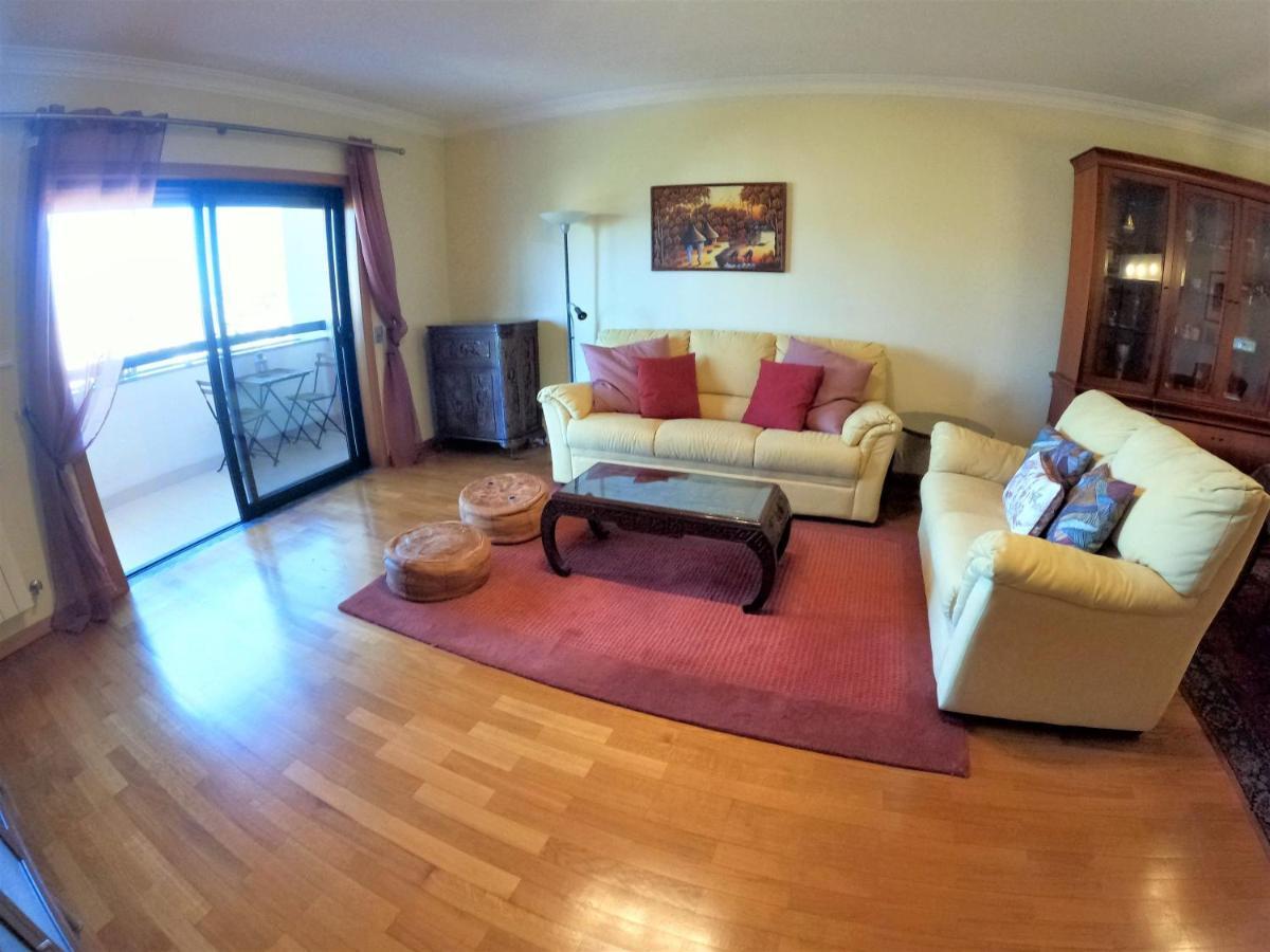 Lisbon 2 Bedroom Apartment With Balcony In ألجيس المظهر الخارجي الصورة